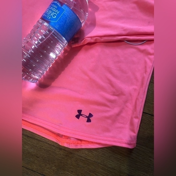 COPY - NWOT S Petite Under Armour After Burn Iso-Chill Dayz Hoodie in Ne… - Picture 2 of 7